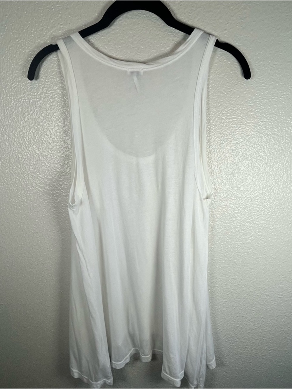 Set of 2 Splendid Scoop Neck Tank Tops in White and Purple Women’s Large - Picture 8 of 16